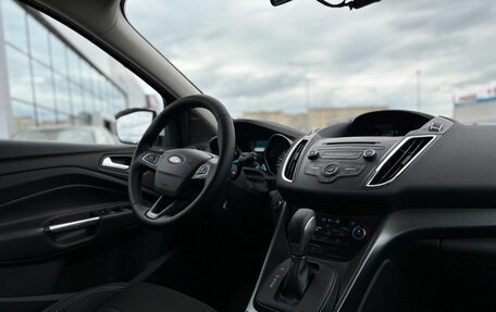 Ford Kuga III, 2017 год, 1 800 000 рублей, 28 фотография