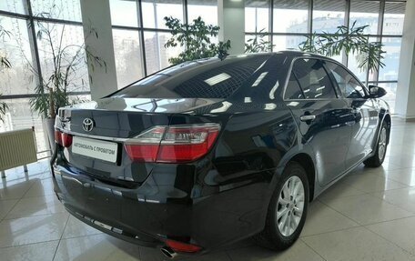 Toyota Camry, 2017 год, 1 995 000 рублей, 5 фотография
