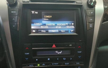 Toyota Camry, 2017 год, 1 995 000 рублей, 15 фотография