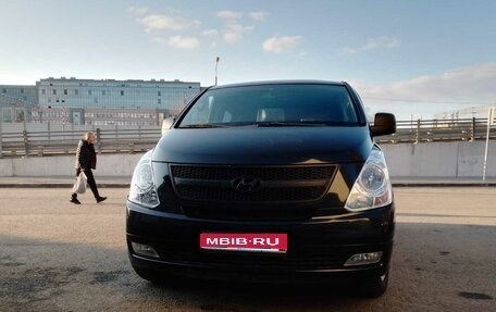 Hyundai Grand Starex Grand Starex I рестайлинг 2, 2013 год, 1 500 000 рублей, 1 фотография