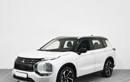 Mitsubishi Outlander, 2023 год, 4 849 000 рублей, 1 фотография