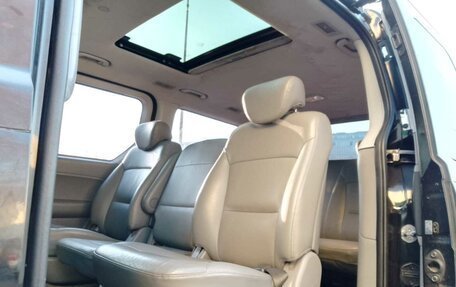 Hyundai Grand Starex Grand Starex I рестайлинг 2, 2013 год, 1 500 000 рублей, 14 фотография