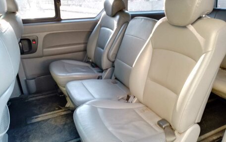 Hyundai Grand Starex Grand Starex I рестайлинг 2, 2013 год, 1 500 000 рублей, 17 фотография