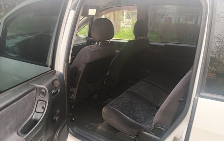 Opel Zafira A рестайлинг, 2000 год, 350 000 рублей, 13 фотография