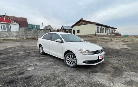 Volkswagen Jetta VI, 2013 год, 790 000 рублей, 2 фотография