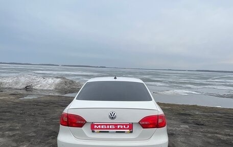 Volkswagen Jetta VI, 2013 год, 790 000 рублей, 5 фотография