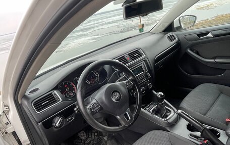 Volkswagen Jetta VI, 2013 год, 790 000 рублей, 8 фотография