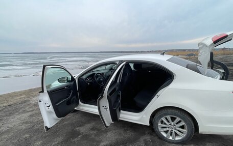 Volkswagen Jetta VI, 2013 год, 790 000 рублей, 11 фотография