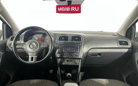 Volkswagen Polo VI (EU Market), 2013 год, 585 000 рублей, 19 фотография