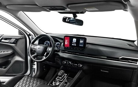 Mitsubishi Outlander, 2023 год, 4 849 000 рублей, 10 фотография