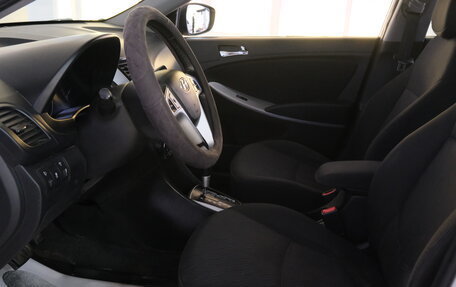 Hyundai Solaris II рестайлинг, 2011 год, 849 000 рублей, 8 фотография