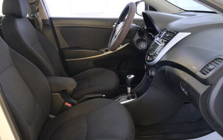 Hyundai Solaris II рестайлинг, 2011 год, 849 000 рублей, 16 фотография