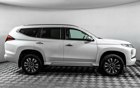 Mitsubishi Pajero Sport III рестайлинг, 2021 год, 4 295 000 рублей, 4 фотография