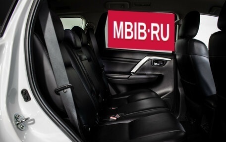 Mitsubishi Pajero Sport III рестайлинг, 2021 год, 4 295 000 рублей, 9 фотография
