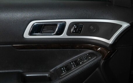 Ford Explorer VI, 2013 год, 1 470 000 рублей, 20 фотография