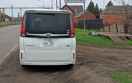 Toyota Esquire I, 2015 год, 1 720 000 рублей, 3 фотография