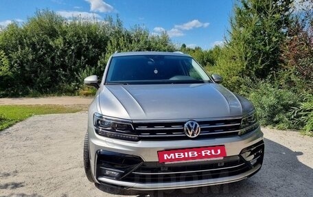 Volkswagen Tiguan II, 2019 год, 3 790 000 рублей, 3 фотография