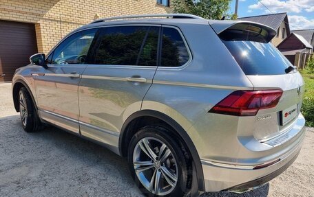 Volkswagen Tiguan II, 2019 год, 3 790 000 рублей, 7 фотография