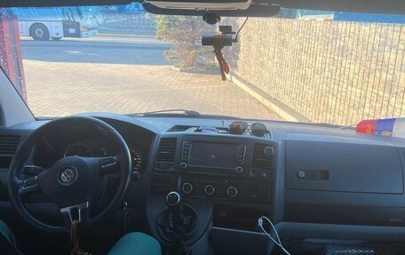 Volkswagen Transporter T5 рестайлинг, 2010 год, 1 190 000 рублей, 3 фотография