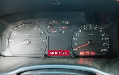 Hyundai Sonata IV рестайлинг, 2004 год, 300 000 рублей, 20 фотография