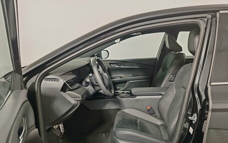 Toyota Camry, 2025 год, 5 350 000 рублей, 15 фотография