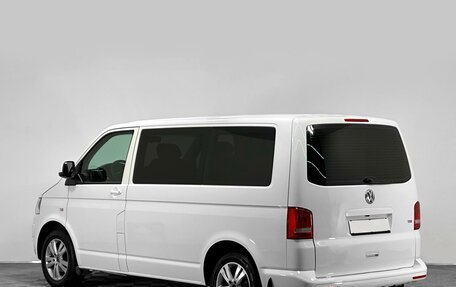 Volkswagen Caravelle T5, 2014 год, 2 599 000 рублей, 4 фотография