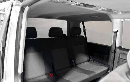 Volkswagen Caravelle T5, 2014 год, 2 599 000 рублей, 14 фотография