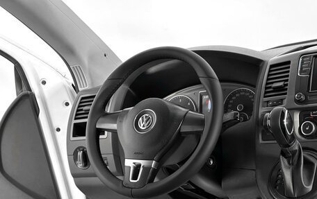 Volkswagen Caravelle T5, 2014 год, 2 599 000 рублей, 6 фотография