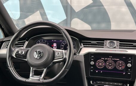 Volkswagen Passat B8 рестайлинг, 2018 год, 2 180 000 рублей, 14 фотография