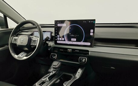 Toyota RAV4, 2025 год, 5 290 000 рублей, 11 фотография