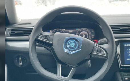 Skoda Superb III рестайлинг, 2025 год, 2 700 000 рублей, 9 фотография