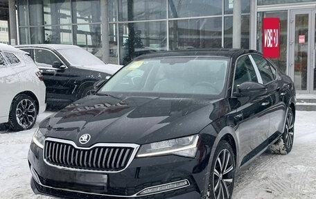 Skoda Superb III рестайлинг, 2025 год, 2 700 000 рублей, 2 фотография