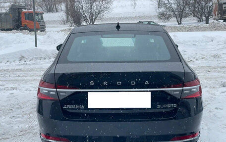 Skoda Superb III рестайлинг, 2025 год, 2 700 000 рублей, 6 фотография