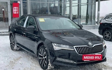 Skoda Superb III рестайлинг, 2025 год, 2 700 000 рублей, 4 фотография