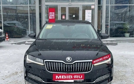 Skoda Superb III рестайлинг, 2025 год, 2 700 000 рублей, 3 фотография