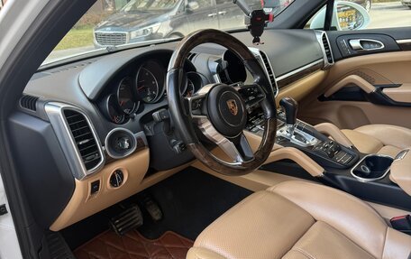 Porsche Cayenne III, 2016 год, 3 750 000 рублей, 14 фотография