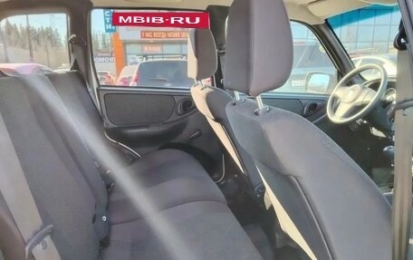 Chevrolet Niva I рестайлинг, 2017 год, 755 000 рублей, 10 фотография