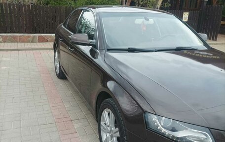Audi A4, 2011 год, 1 300 000 рублей, 14 фотография