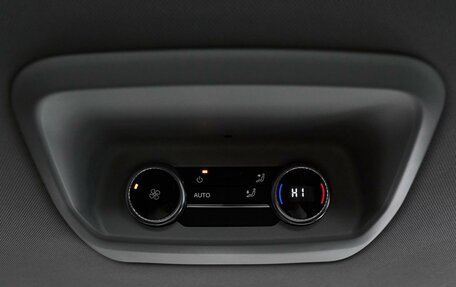 Volkswagen Caravelle, 2025 год, 9 750 000 рублей, 26 фотография