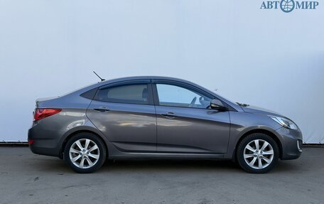 Hyundai Solaris II рестайлинг, 2012 год, 800 000 рублей, 4 фотография