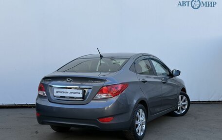 Hyundai Solaris II рестайлинг, 2012 год, 800 000 рублей, 5 фотография