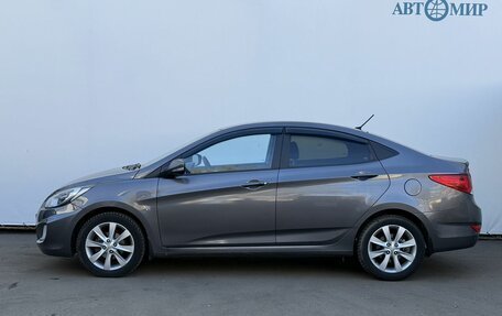 Hyundai Solaris II рестайлинг, 2012 год, 800 000 рублей, 8 фотография
