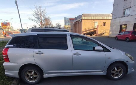 Toyota Wish II, 2005 год, 660 000 рублей, 3 фотография