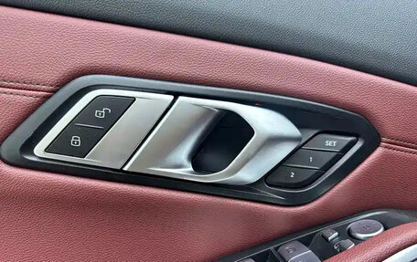 BMW 3 серия, 2022 год, 2 989 891 рублей, 11 фотография