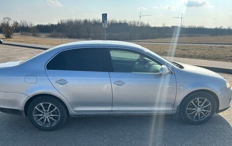 Volkswagen Jetta VI, 2006 год, 450 000 рублей, 2 фотография