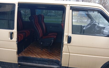 Volkswagen Caravelle T4, 1991 год, 450 000 рублей, 4 фотография