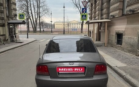 Hyundai Sonata IV рестайлинг, 2003 год, 290 000 рублей, 4 фотография