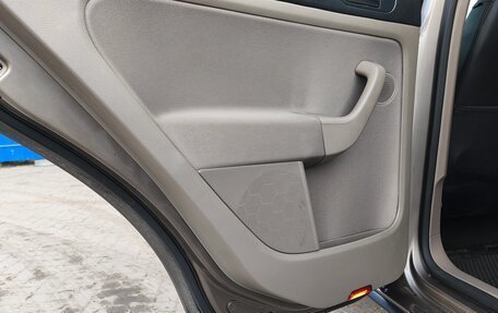 Volkswagen Golf Plus II, 2011 год, 1 350 000 рублей, 23 фотография