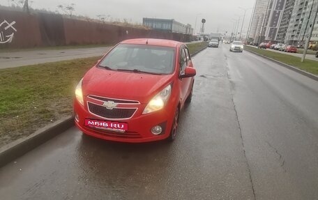 Chevrolet Spark III, 2011 год, 650 000 рублей, 2 фотография