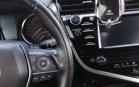 Toyota Camry, 2019 год, 2 650 000 рублей, 13 фотография